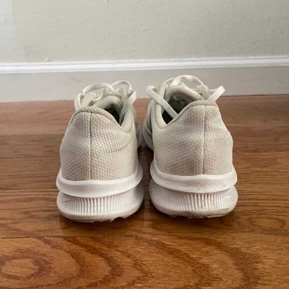 Nike Downshifter 11 White Signal Green Womens 9 Glow Running Shoes Sneakers - Picture 7 of 9